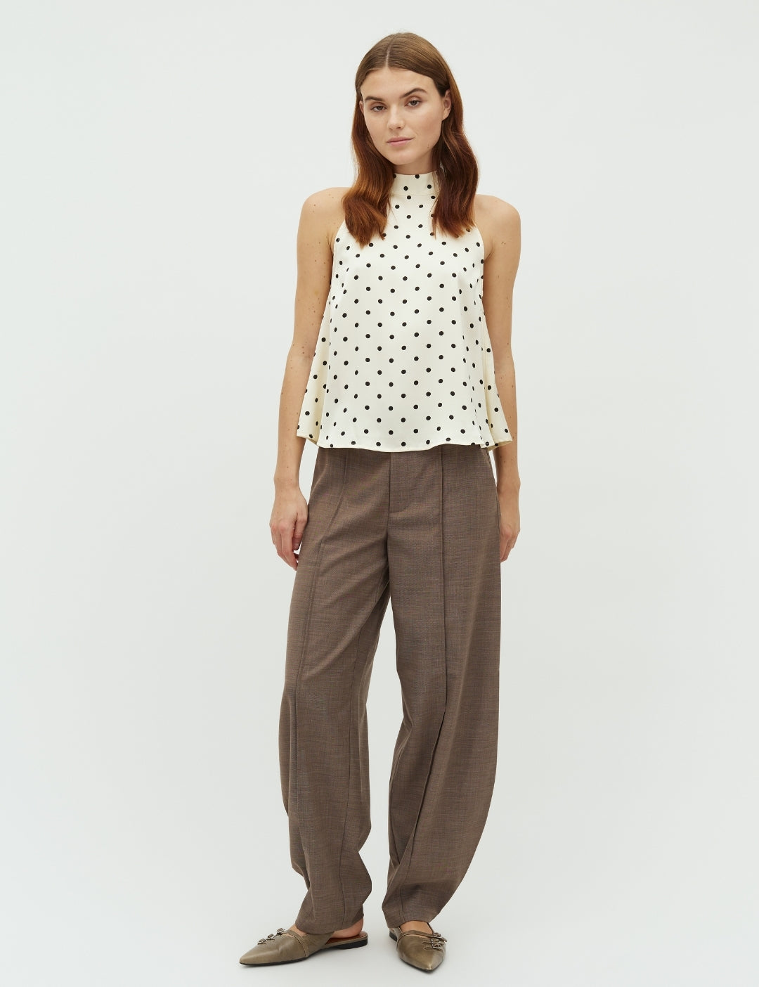 Palet-M_Sugar Dots_Model_3