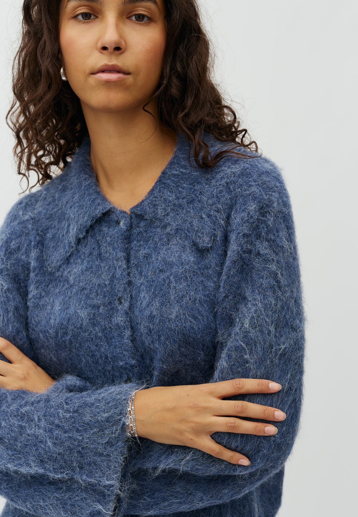 Lari-M_Light Navy Melange_Model_3