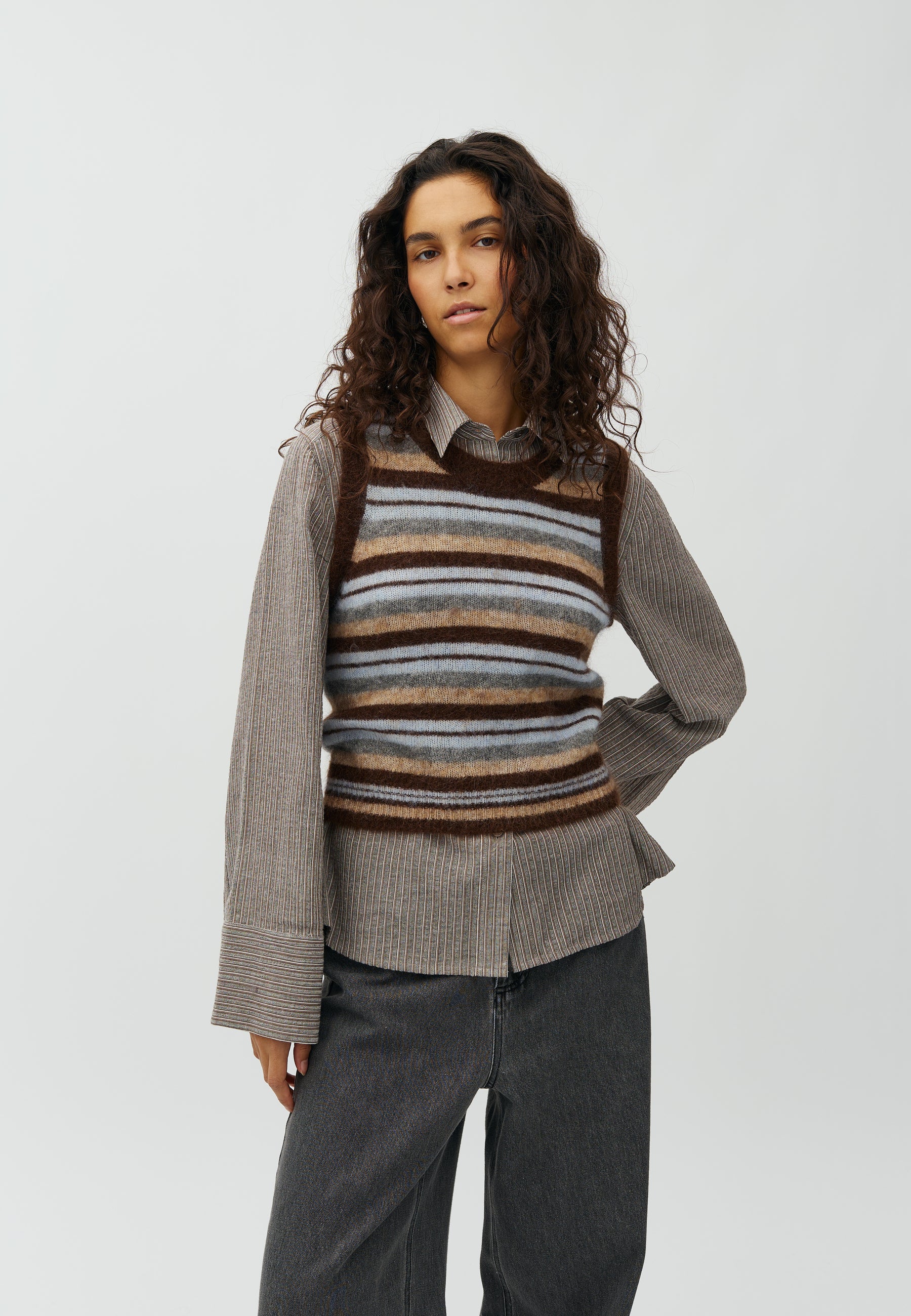 Flavin-M_Friday Mutli Stripe Brown_Model_1