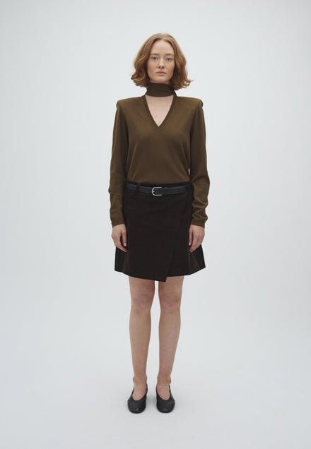 Ruthie-M_Smoked Olive_Model_0