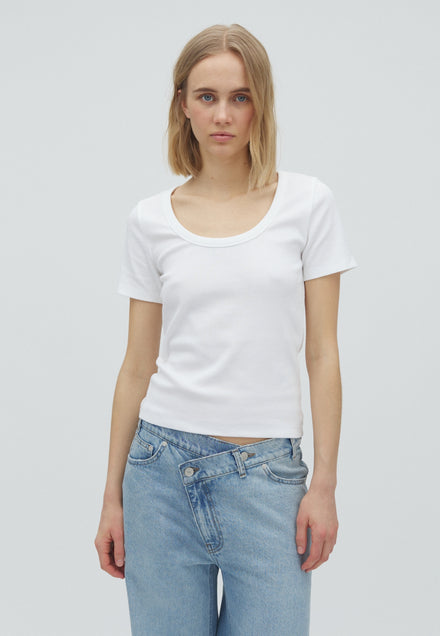 Otis-U-M_White_Model_0