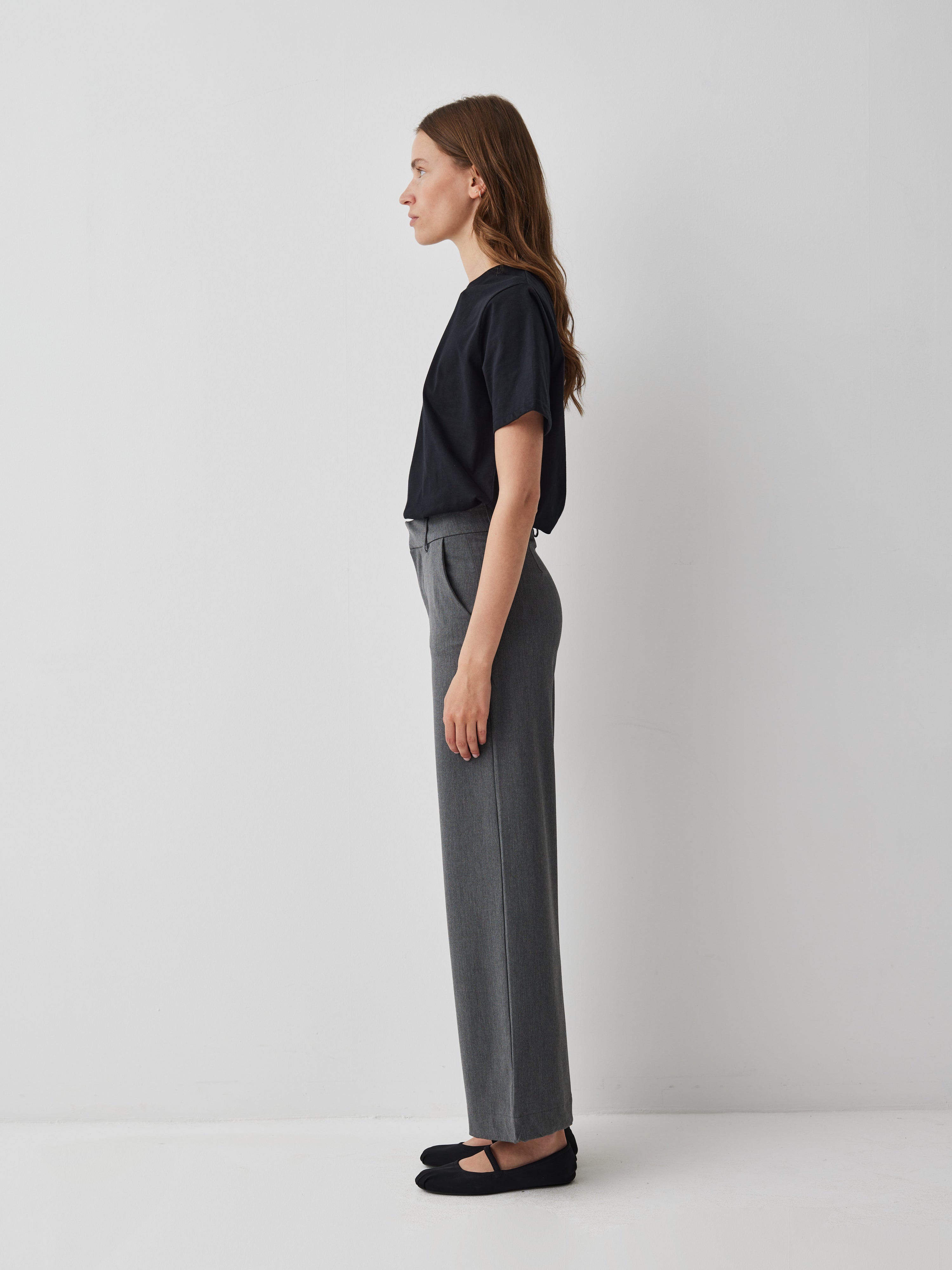 Lucy-M_Medium Melange_Model_