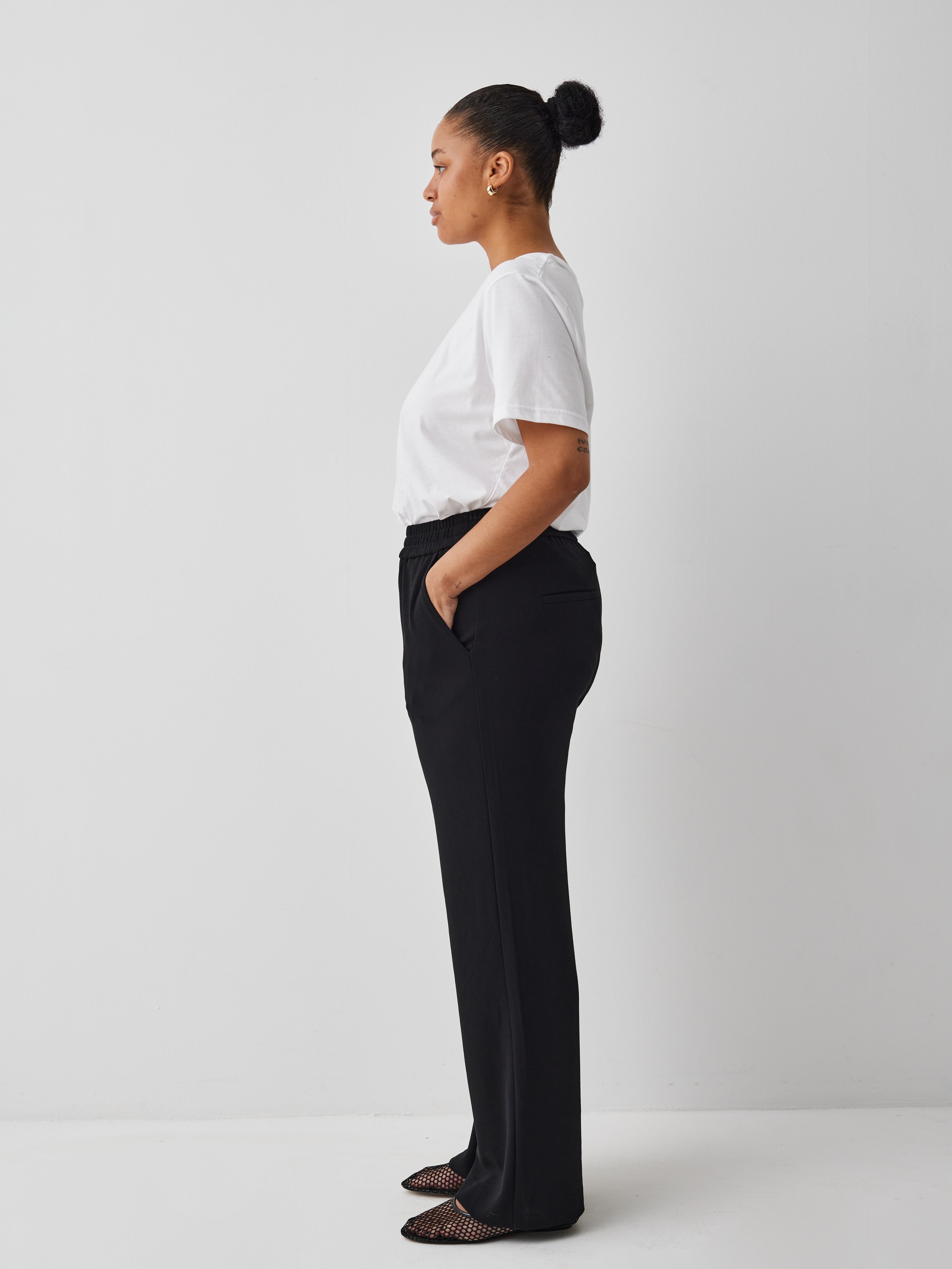 Phillipa_Black_Model_