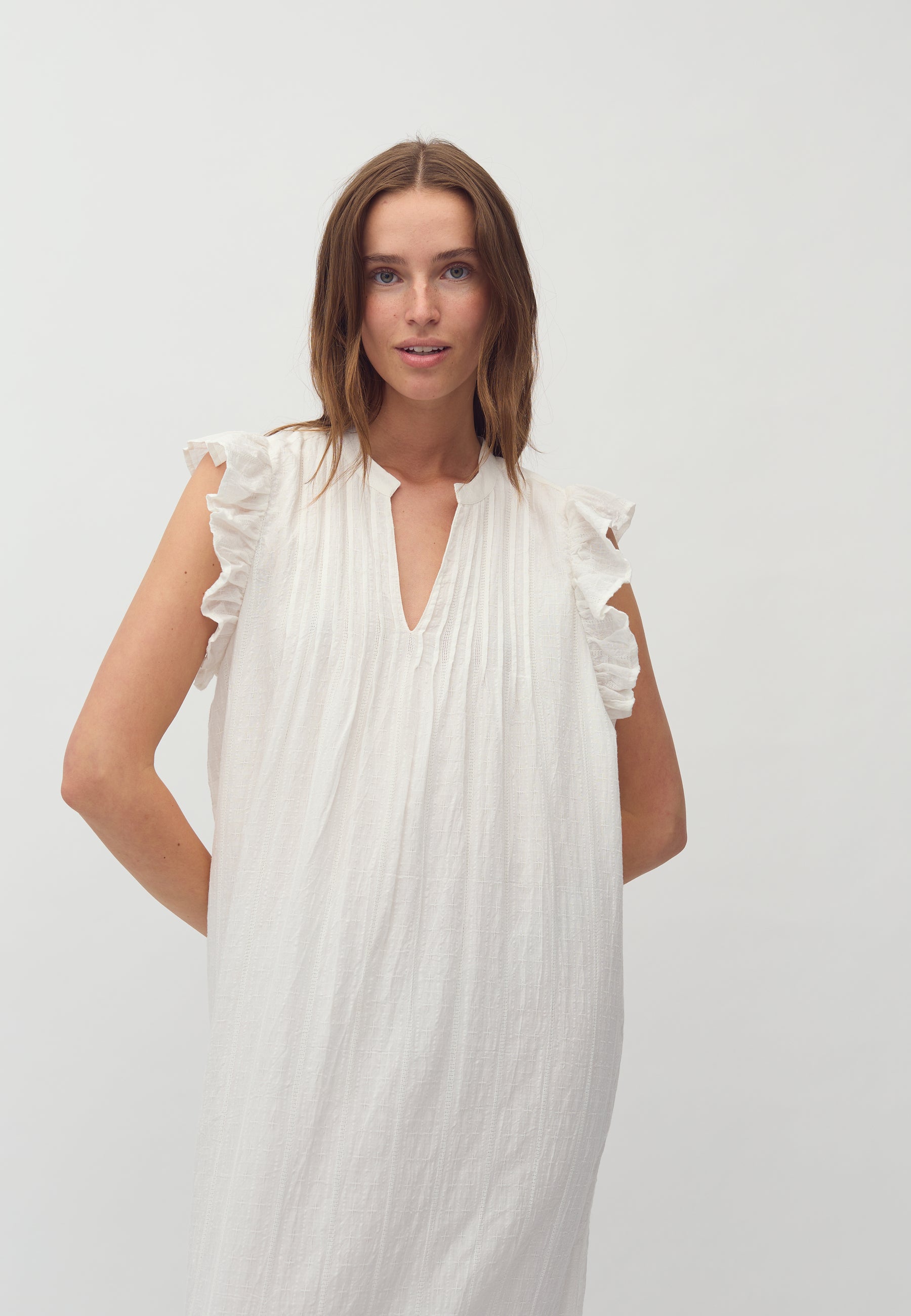 Gemala X-long-M_White_Model_