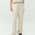 Emmett-M_Natural Beige_Model_1