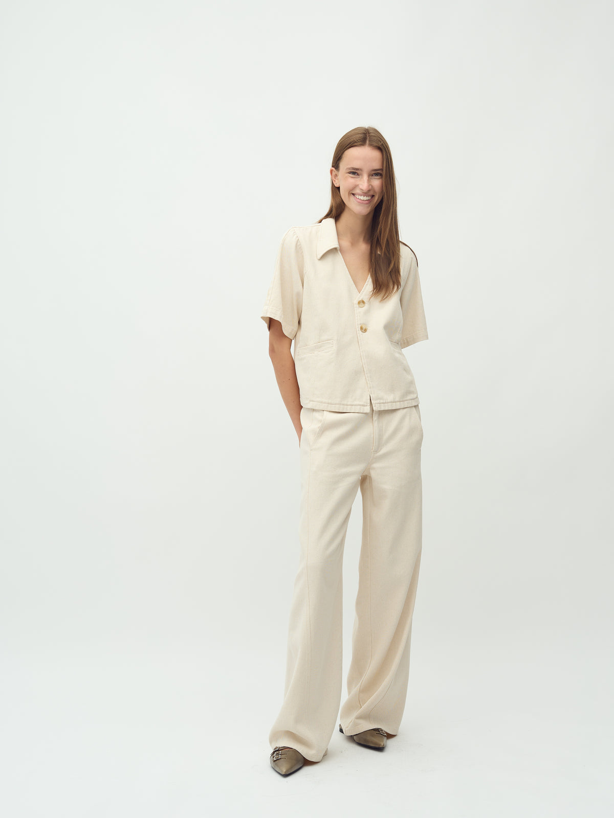 Lucida-M_Nature Look_Model_0