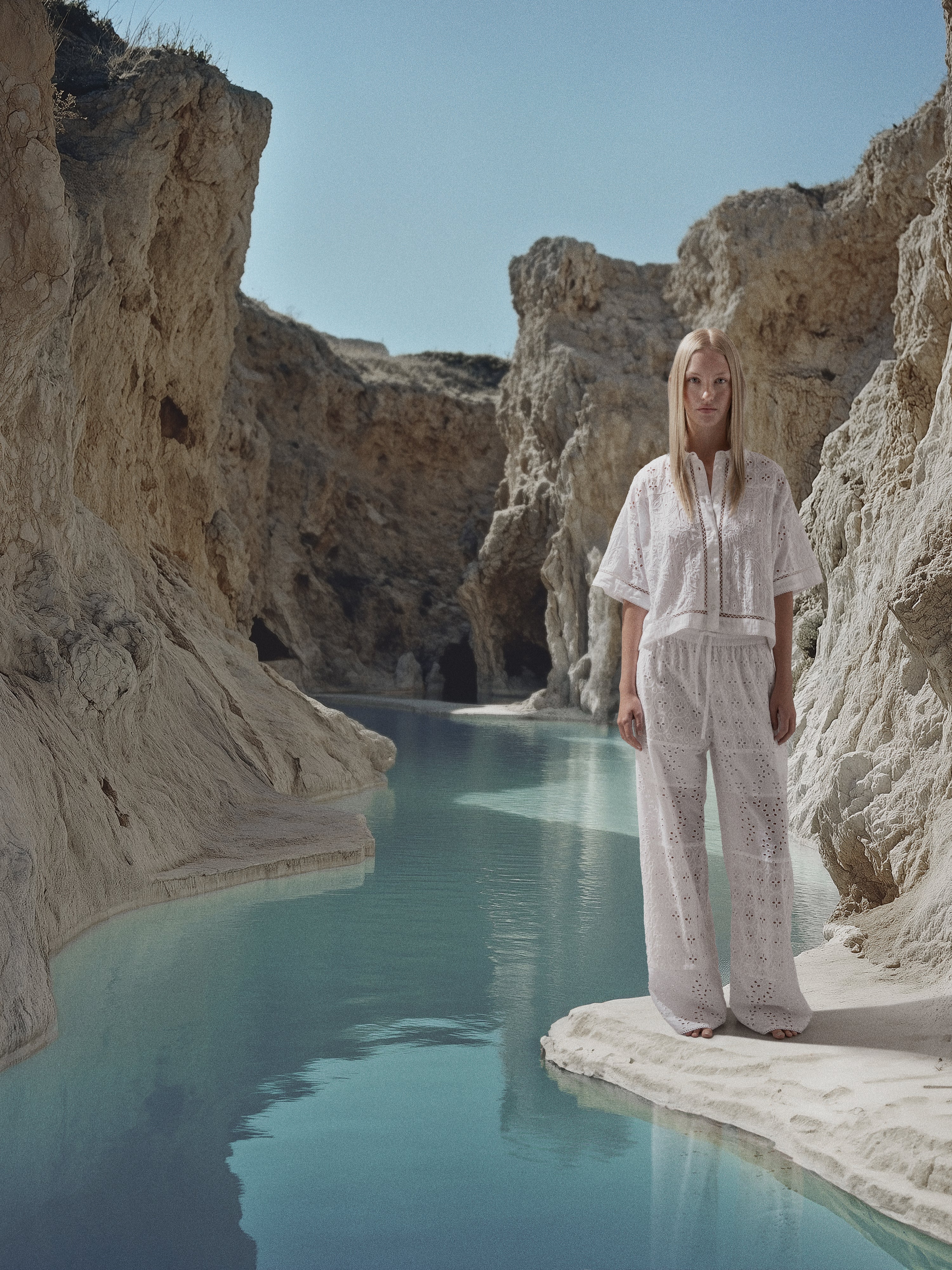 Sonja-M_White_Image_0