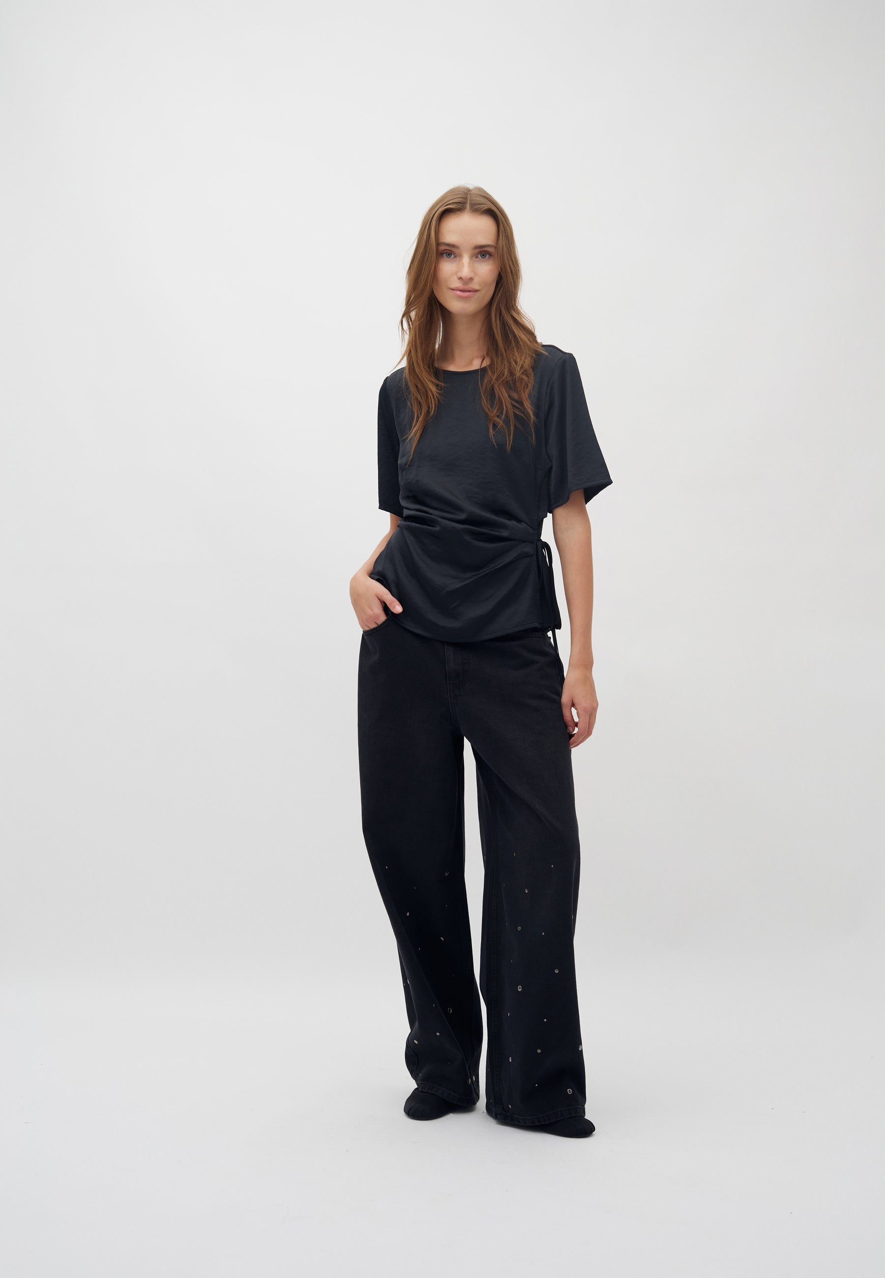 Kylar Short-M_Black_Model_3