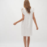 Gemala Long-M_White_Model_3