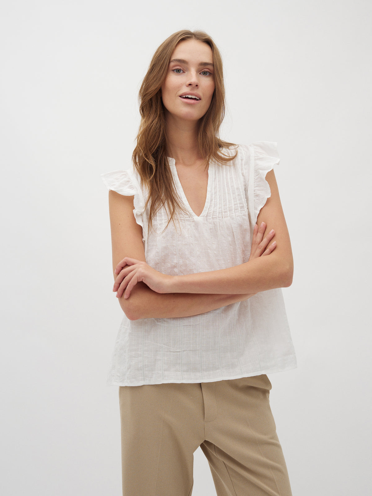 Gemala-M_White_Model_0