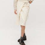 Zinaida-M_Ecru_Model_1