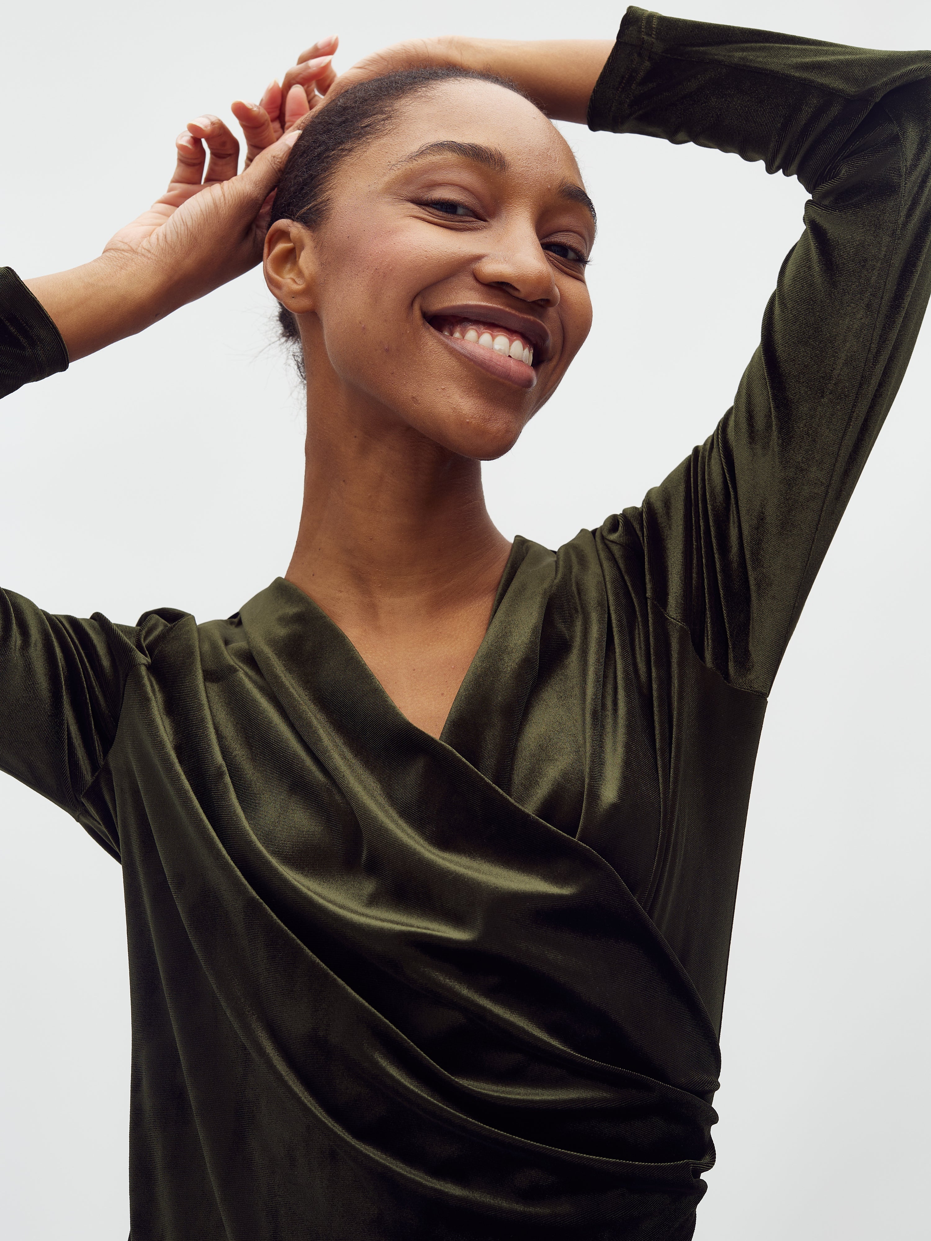 Lione_Pine Green_Model_3