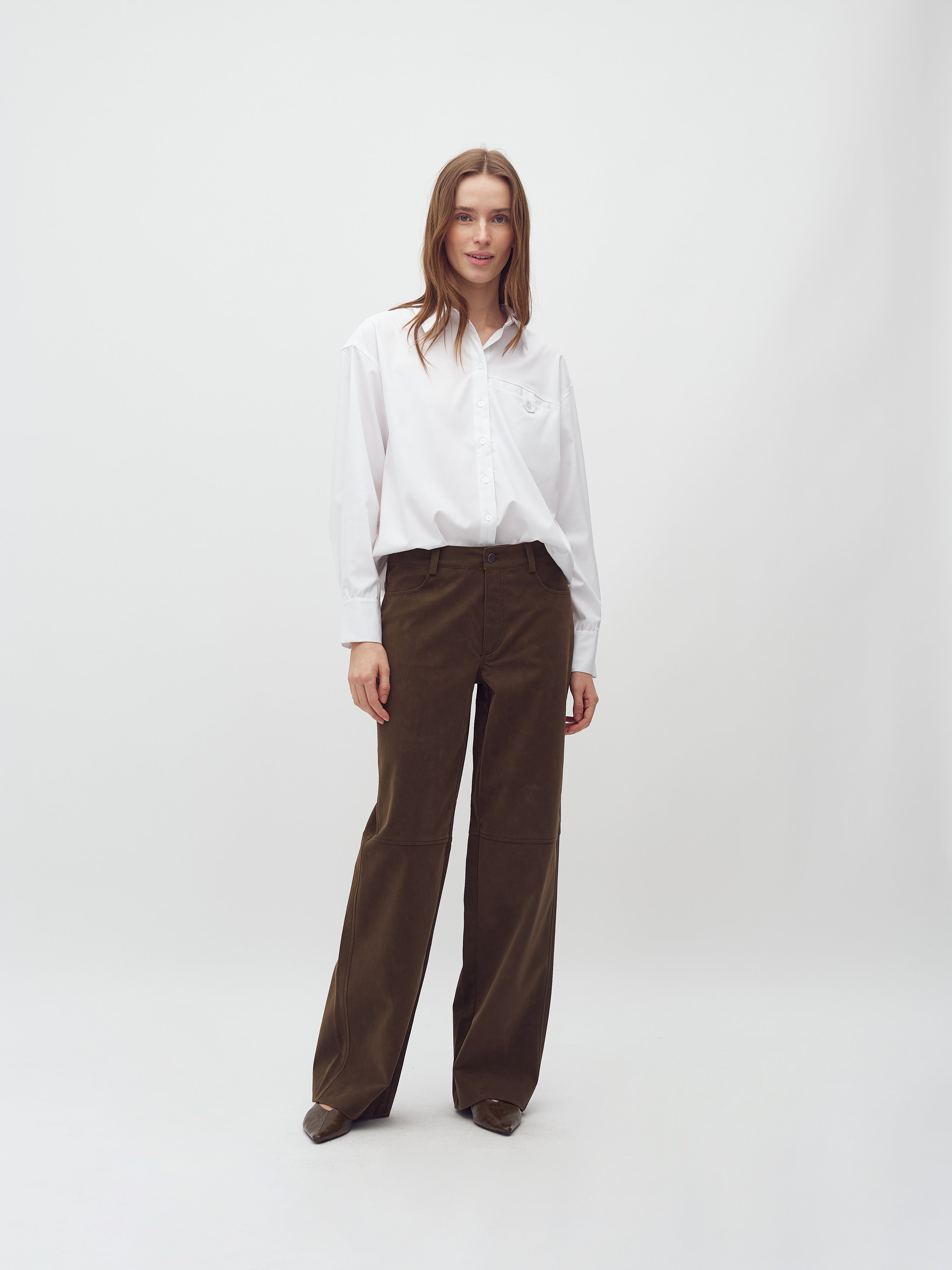 Hildi-M_White_Model_3