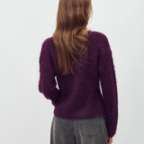 Conni-M_Blackberry Wine_Model_2