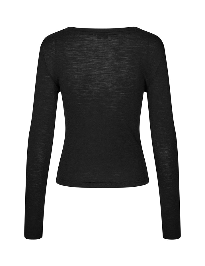 Christina-M_Black_Packshot_2