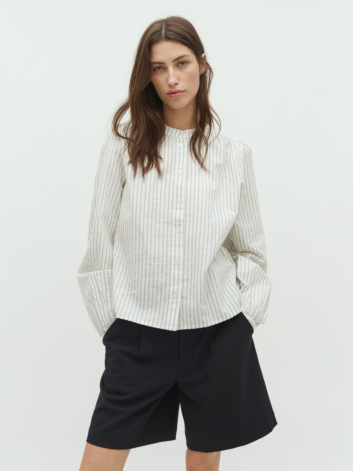 Mathily-M_Light Sugar Blue Stripe_Model_0