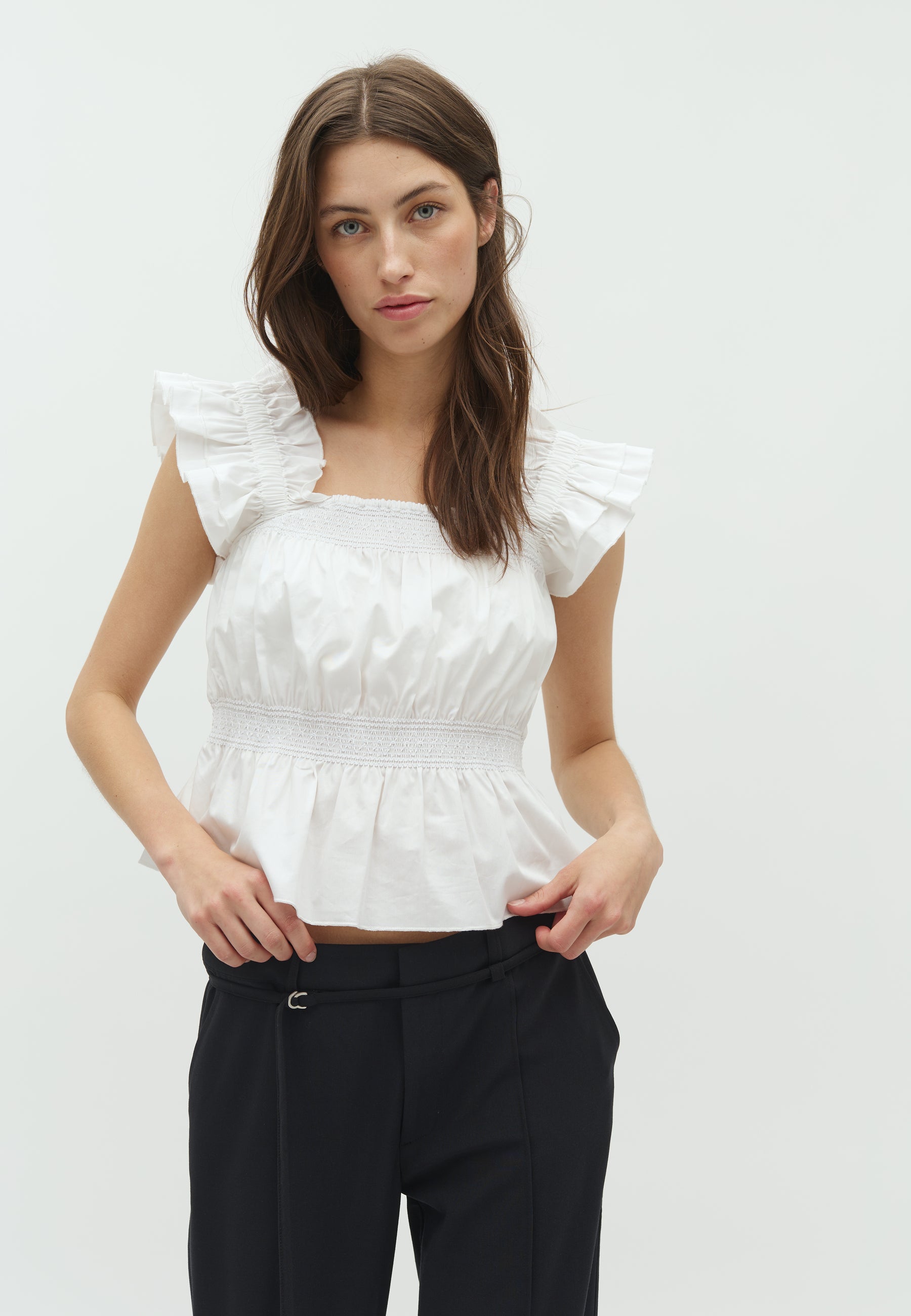 Sania-M_White_Model_0