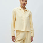 Elio-M_Summer Yellow_Model_1