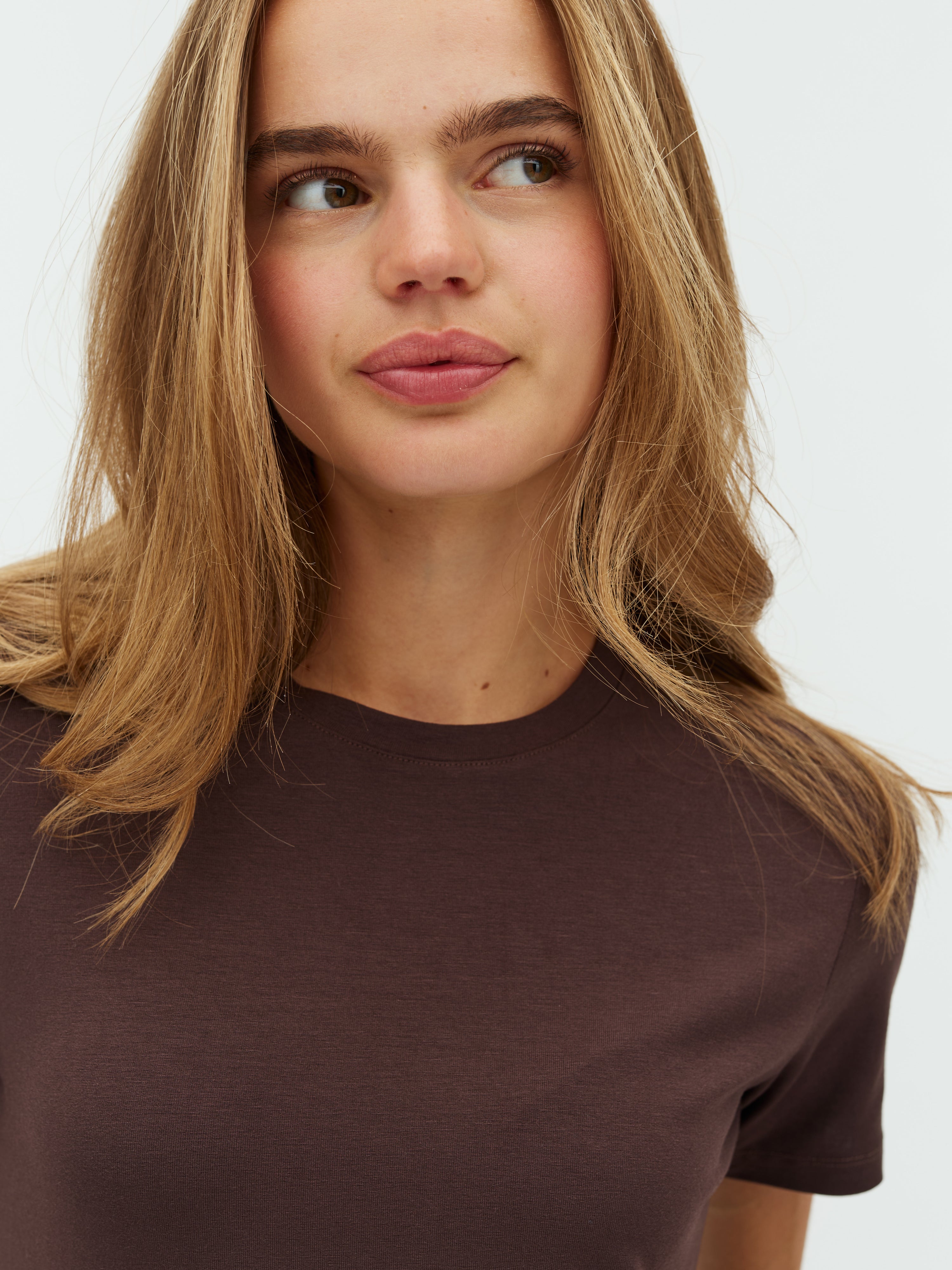 Julie-M_Java_Model_1