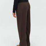 Lucy-M_Coffee Brown_Model_2