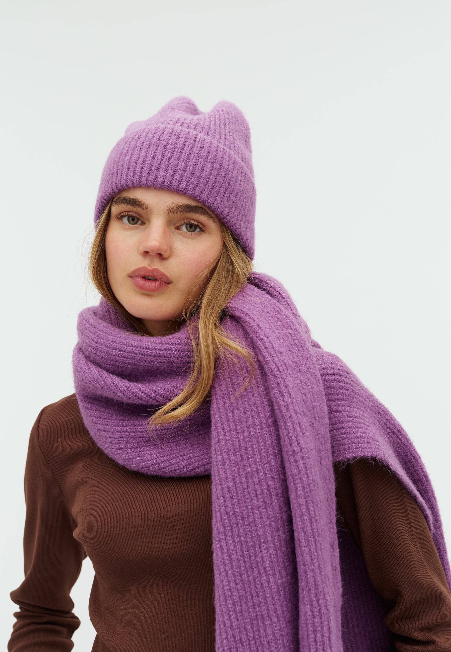 Muskan_Gentle Violet_Model_0
