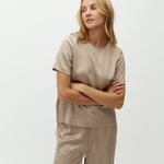 Nivara-M_Sand Grey_Model_1