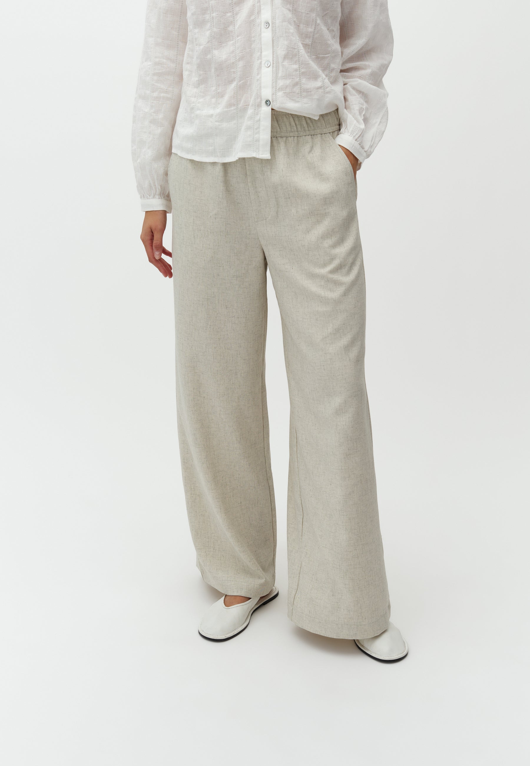 Asaka-M_Sand Melange_Model_2