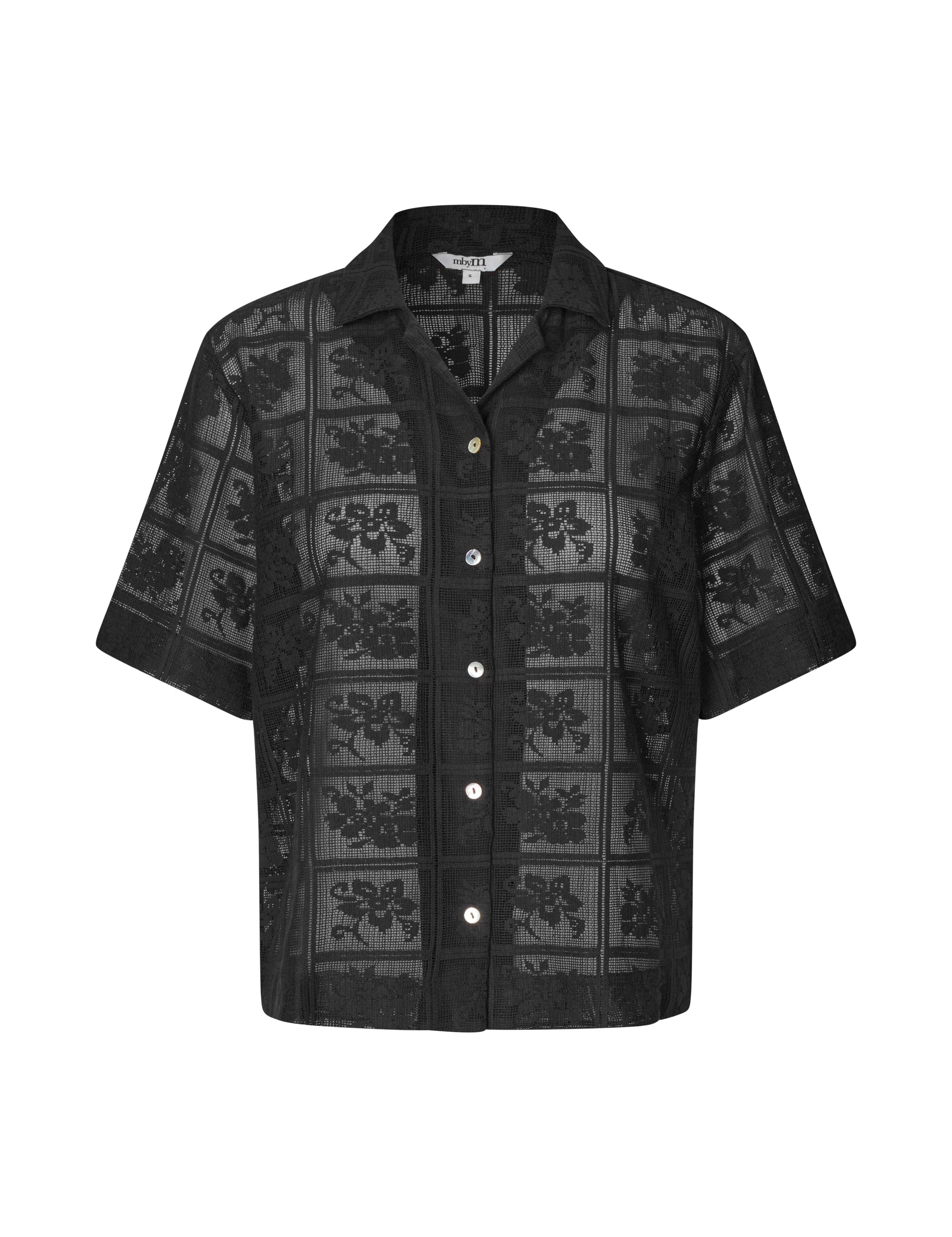 Aruna-M_Black_Packshot_0