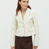 Alfino-M_White Cow_Model_0