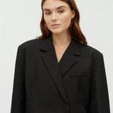 Amariella-M_Black_Model_3