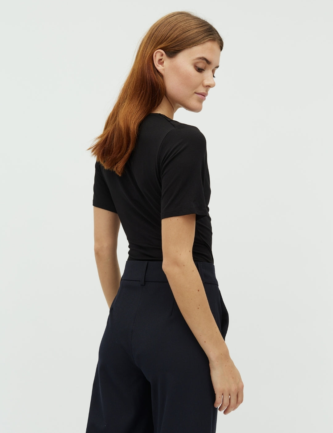 Lione SS-M_Black_Model_2