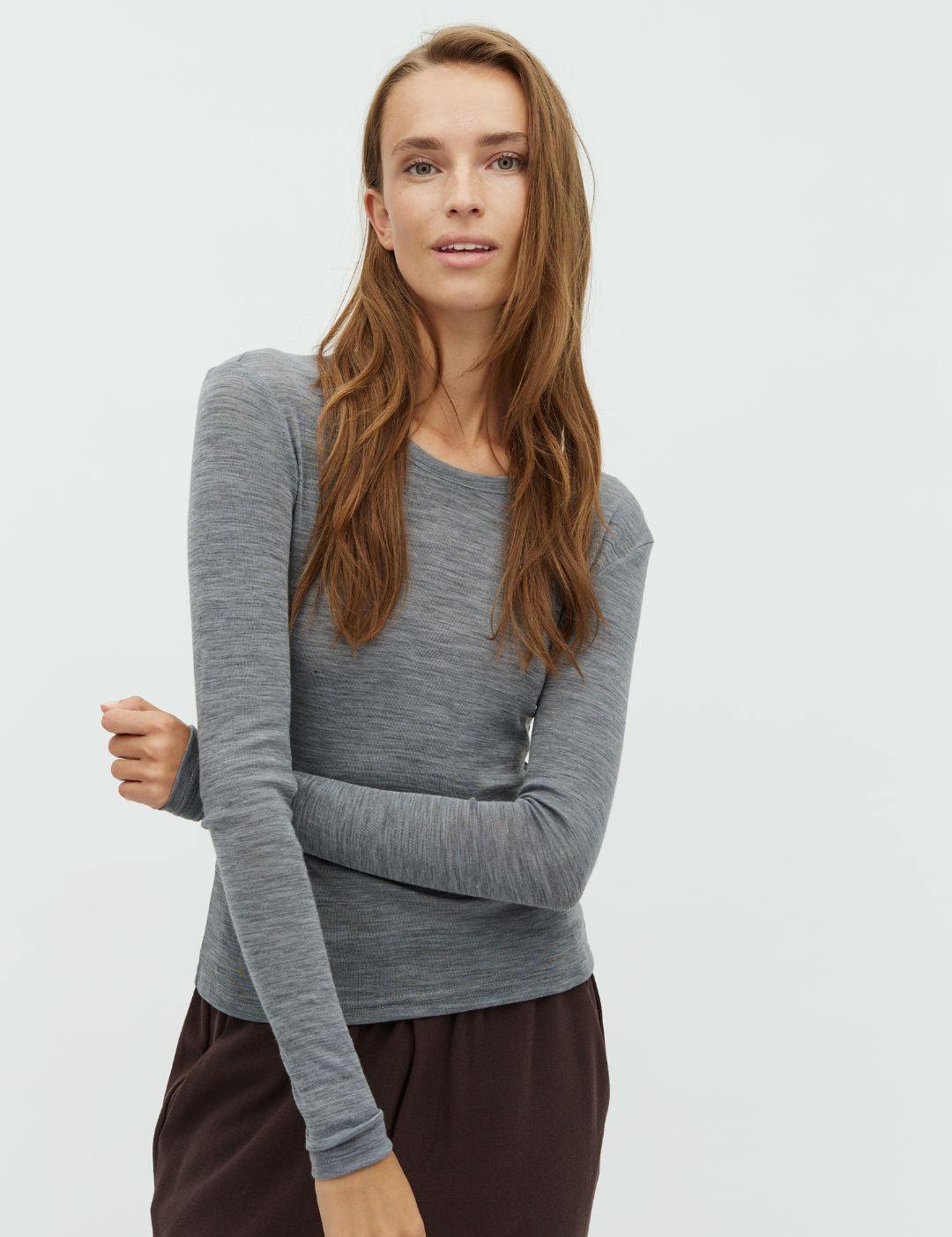 Christina-M_Medium Grey Melange_Model_0