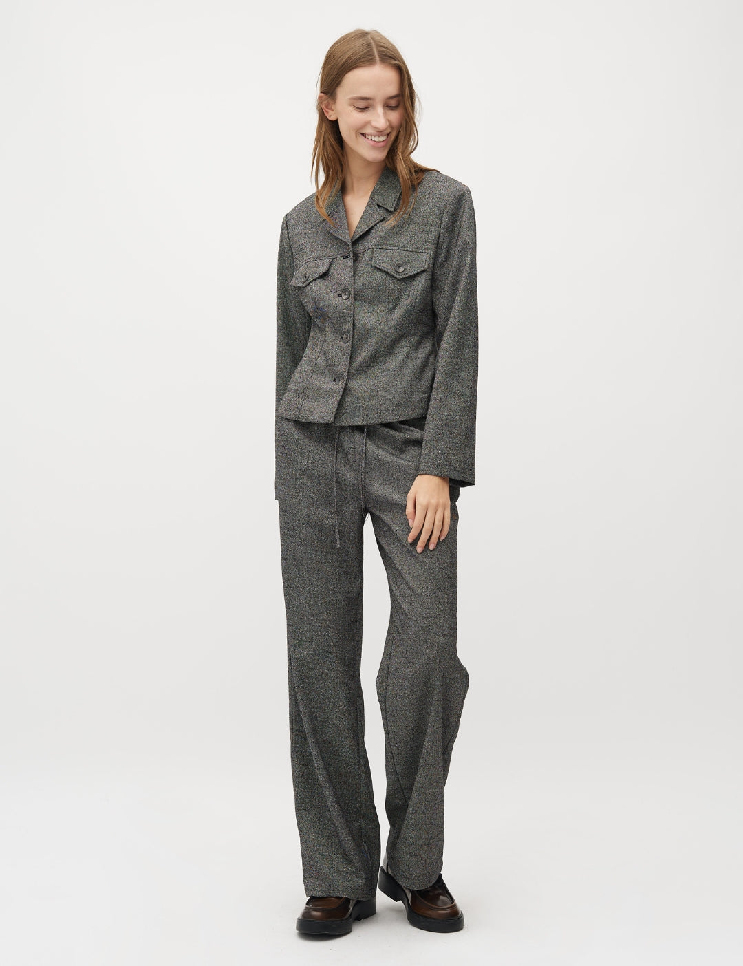 Cyril-M_Charcoal Melange_Model_0