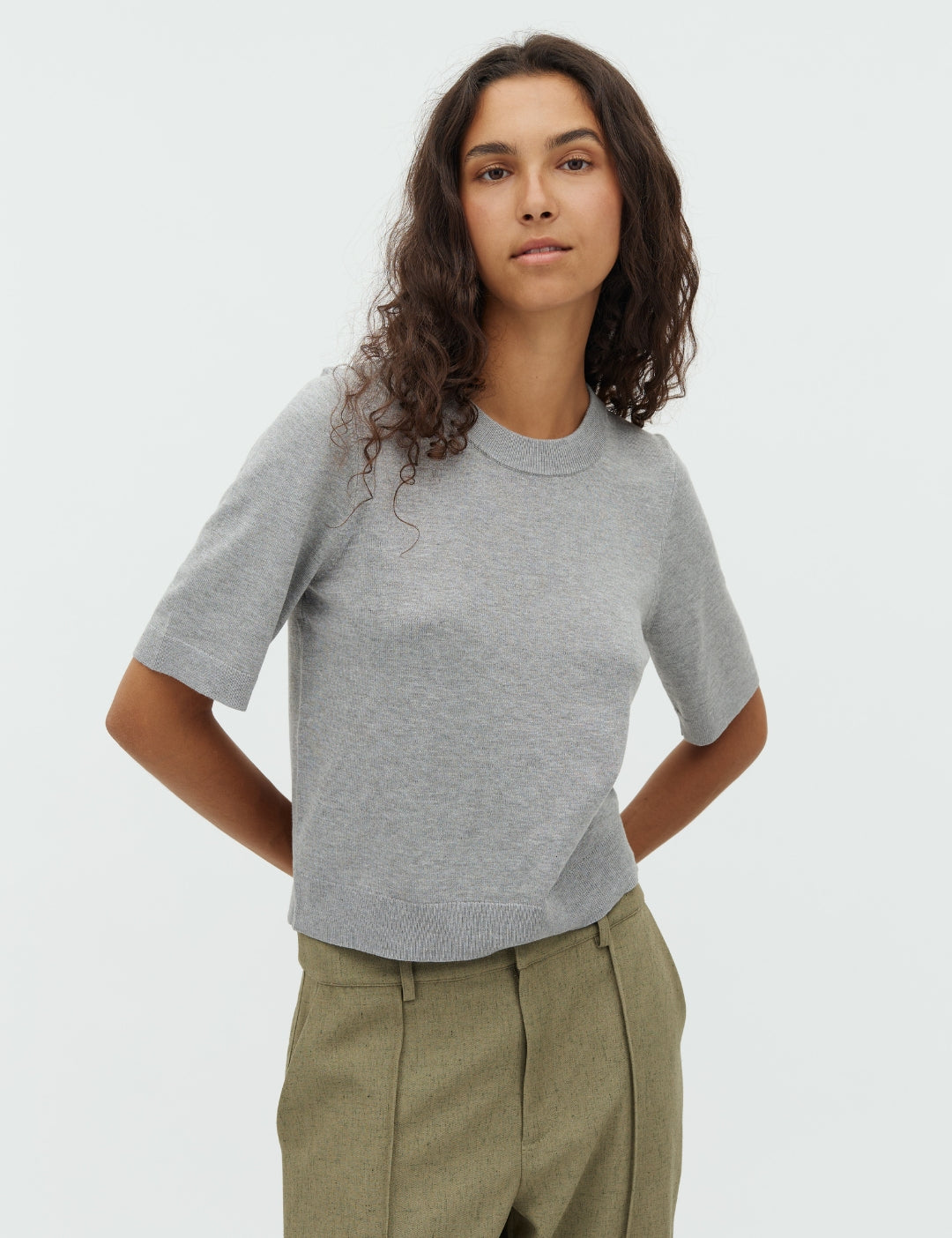 Carla-M_Light Grey melange_Model_0