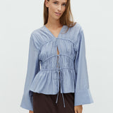 Taneil LS-M_Blue Lilac_Model_0