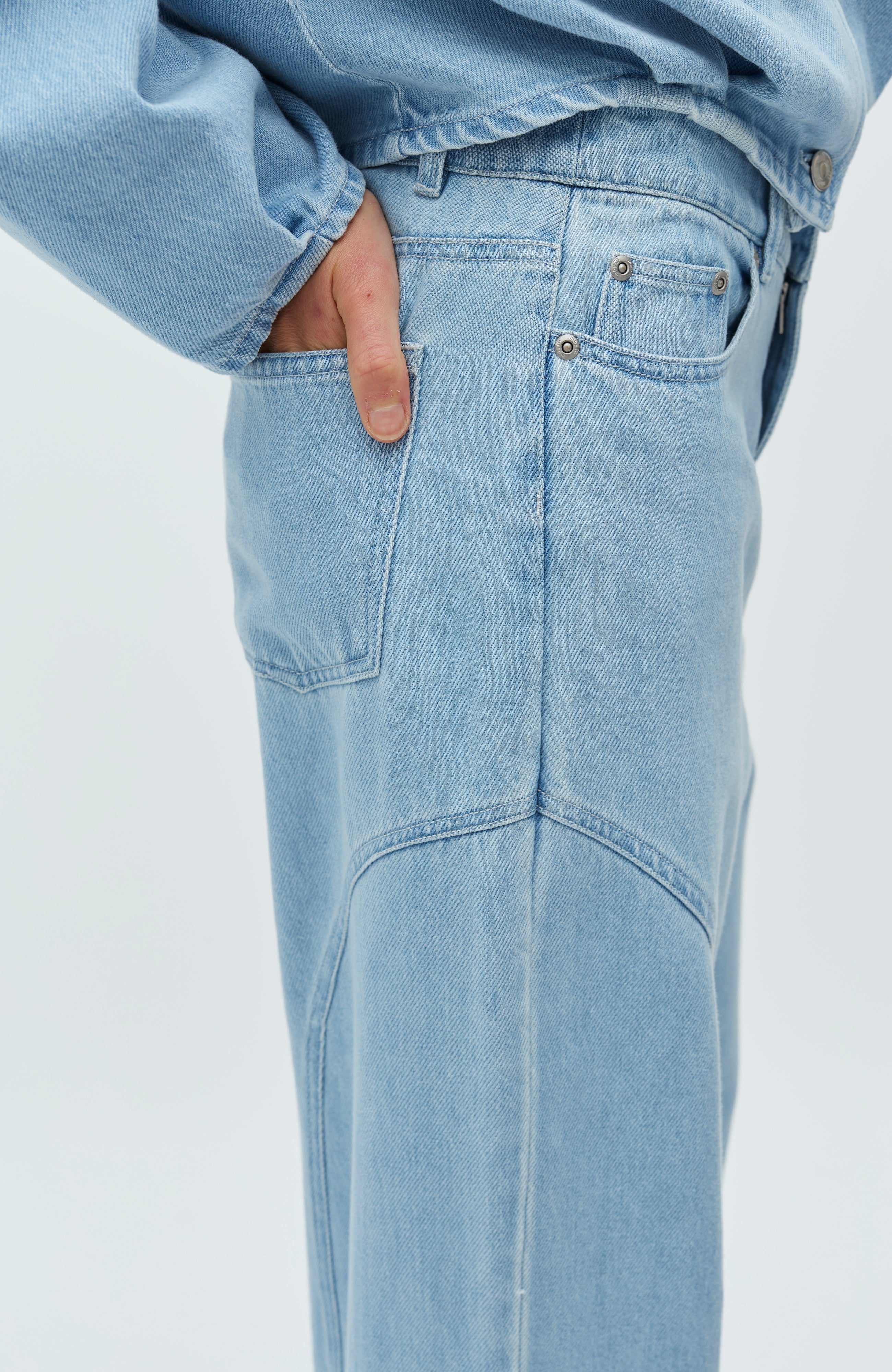 Lixia-M_Light Soft Wash_Model_3