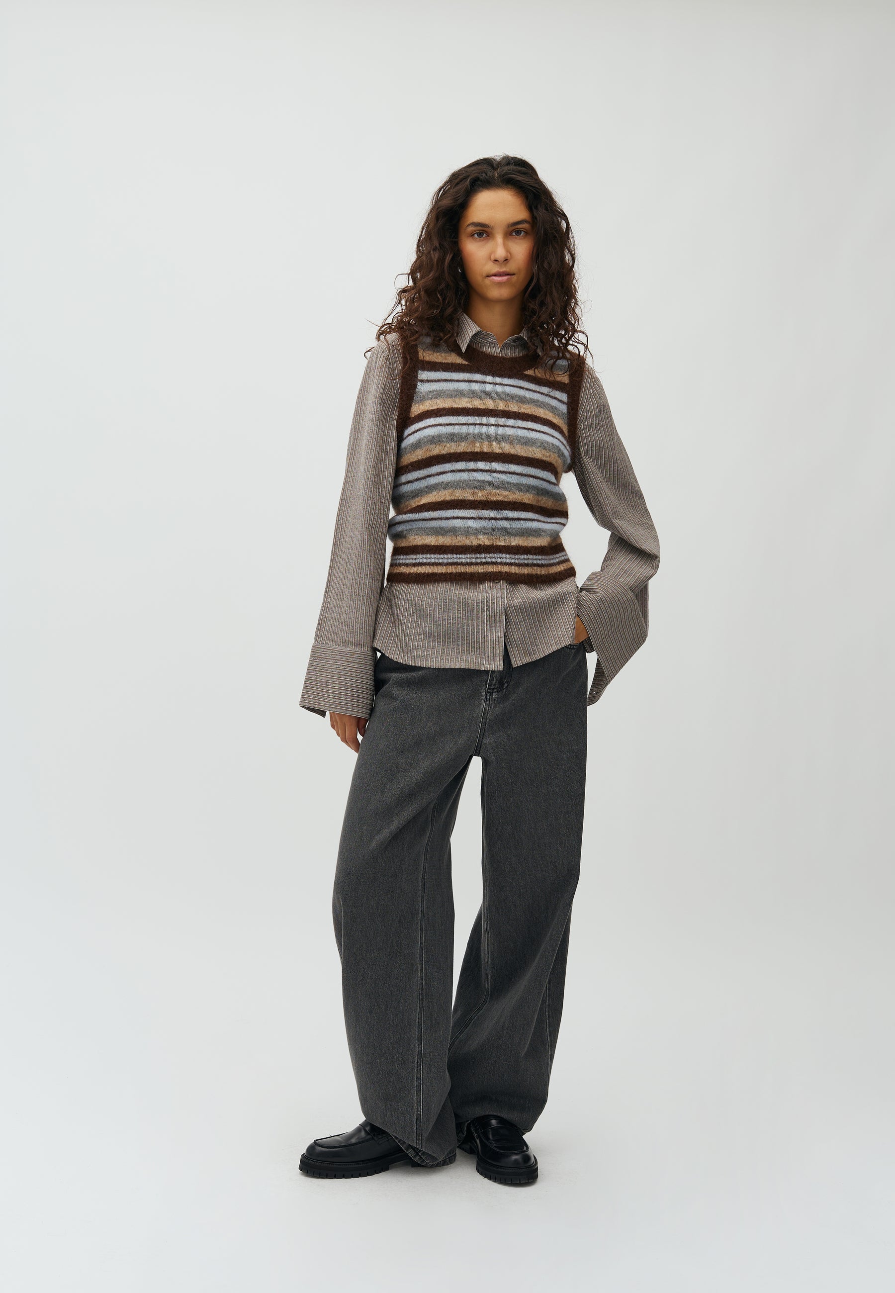 Flavin-M_Friday Mutli Stripe Brown_Model_0