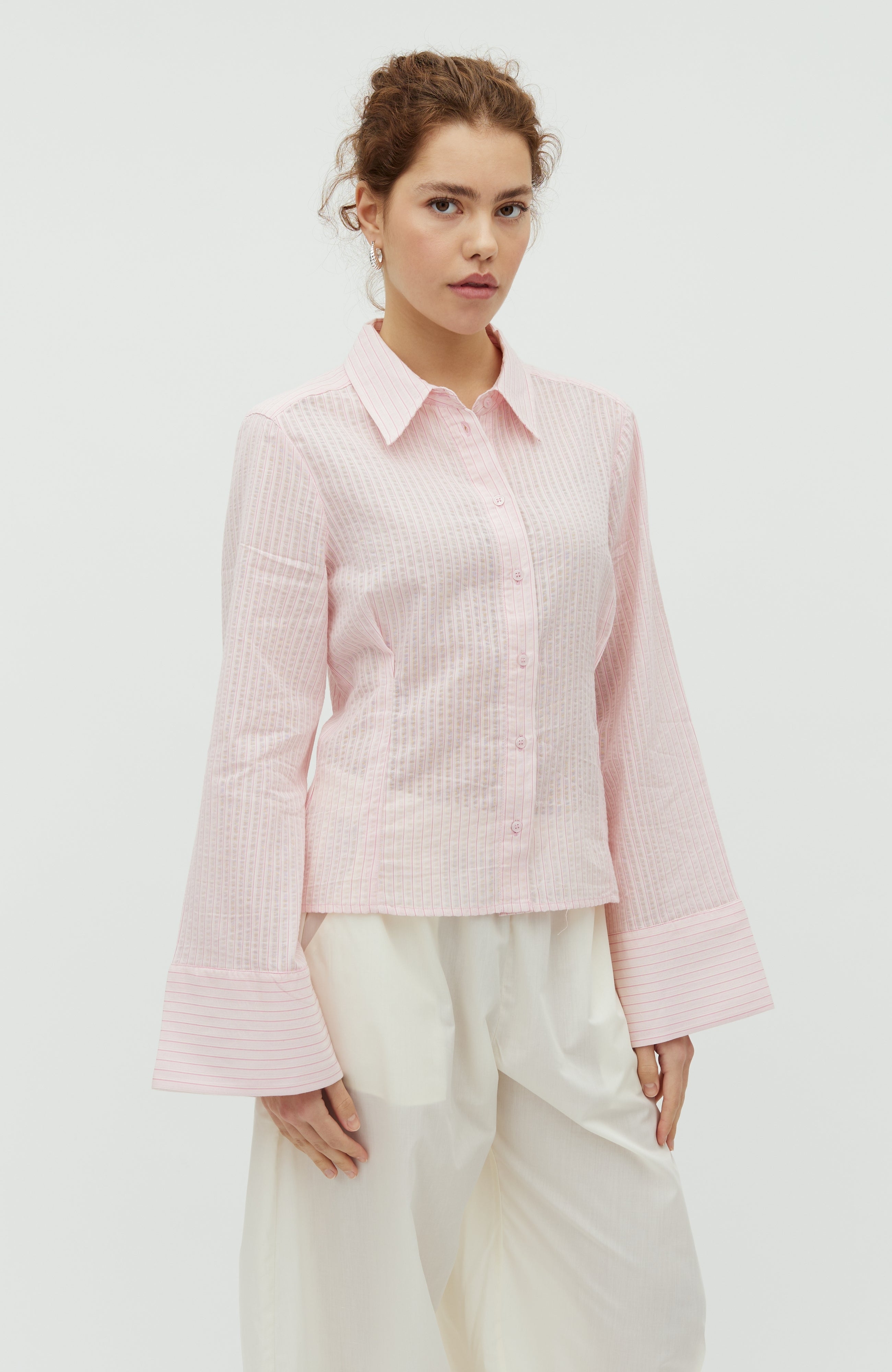 Kalanna-M_Pale Pink Stripe_Model_0