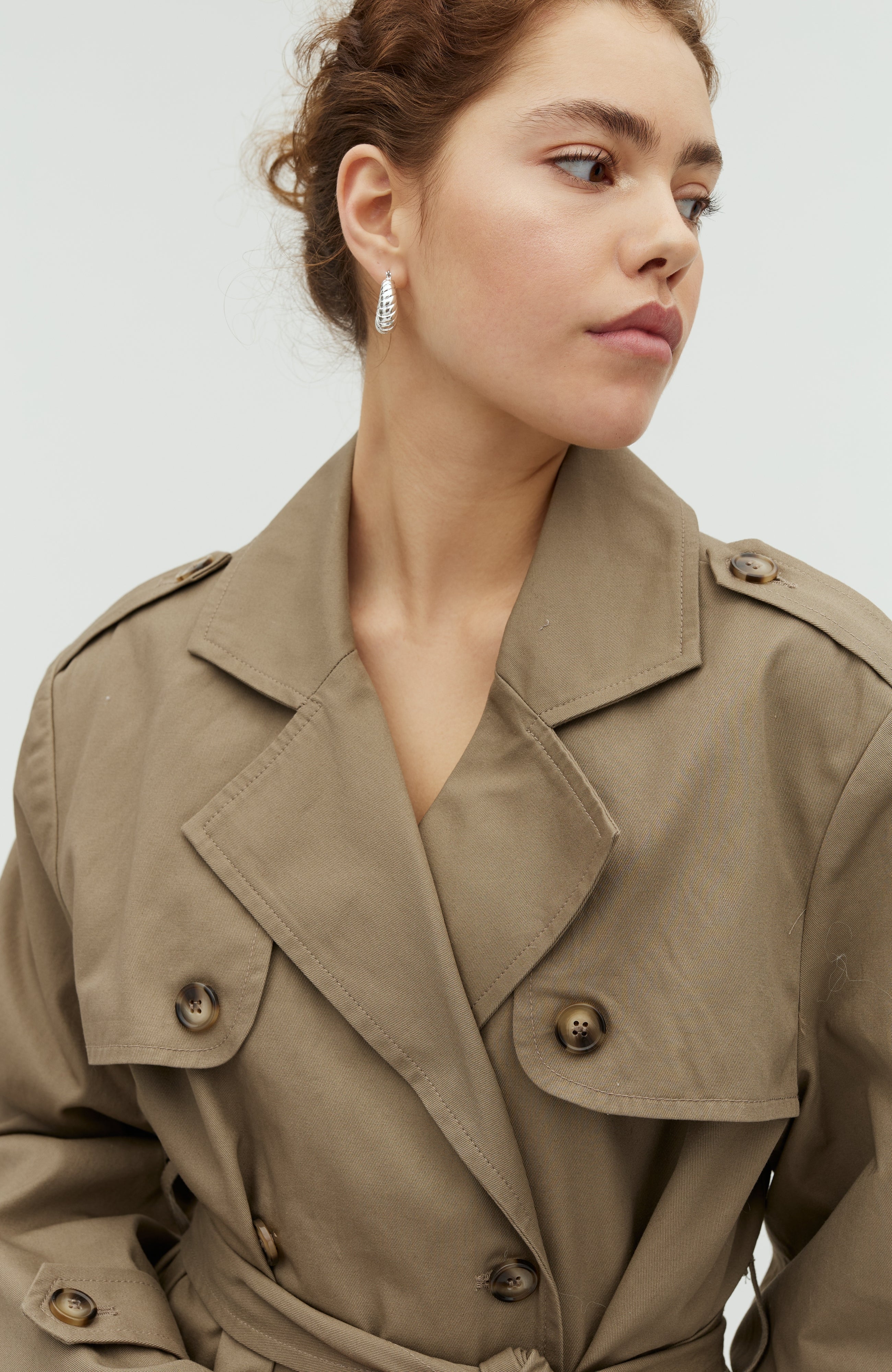 Daffira B-M_Brindle Sand_Model_2