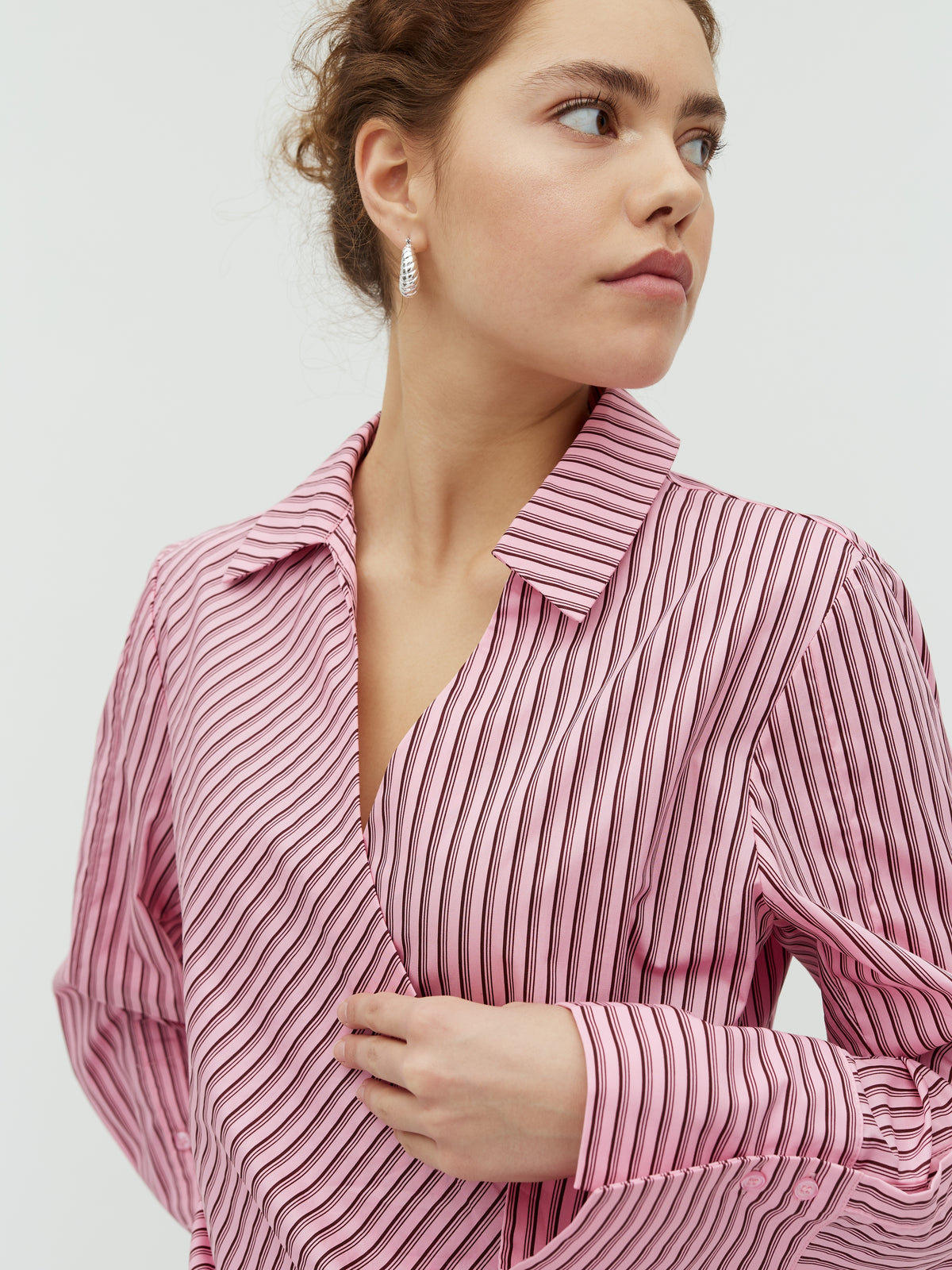 Gerri-M_Pink Bordeaux Stripe_Model_1