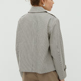 Becker-M_Black Beige Stripe_Model_2