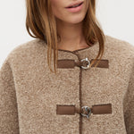 Keisa-M_Grey Coffee Melange_Model_2