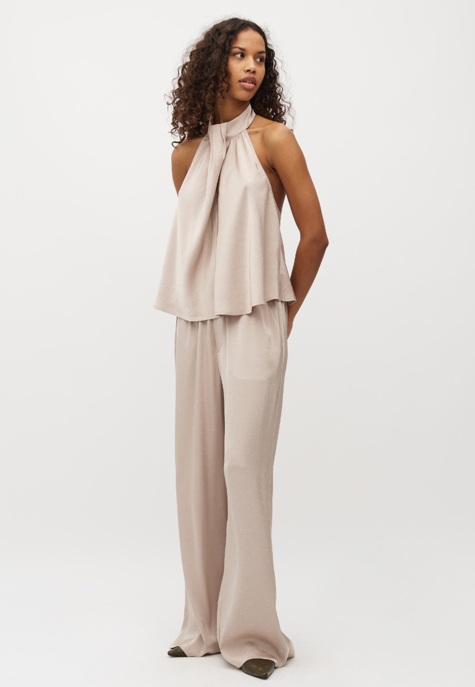 Asaka-M_Light Sand_Model_0