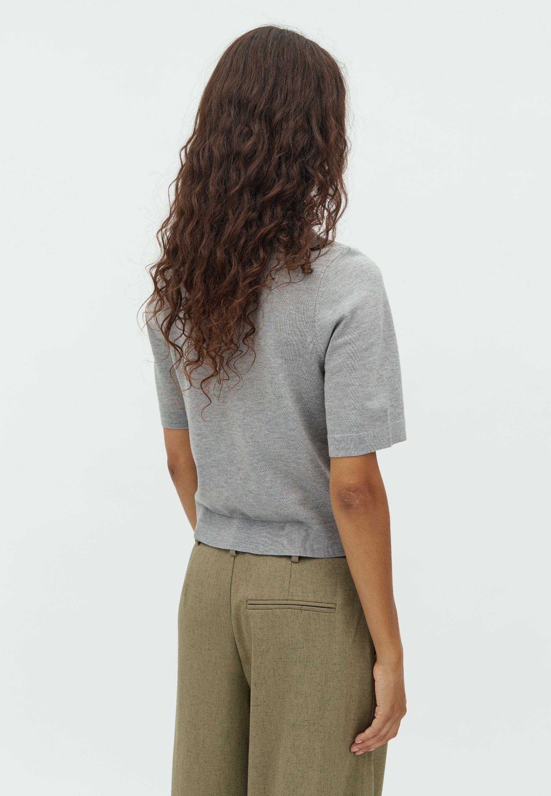 Carla-M_Light Grey melange_Model_1