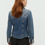 Ami-M_Washed Blue Jay_Model_2