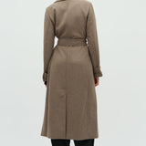 Kasimira-M_Greige Melange_Model_2