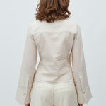 Kalanna-M_White Feather Grey Stripe_Model_1