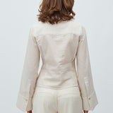 Kalanna-M_White Feather Grey Stripe_Model_1