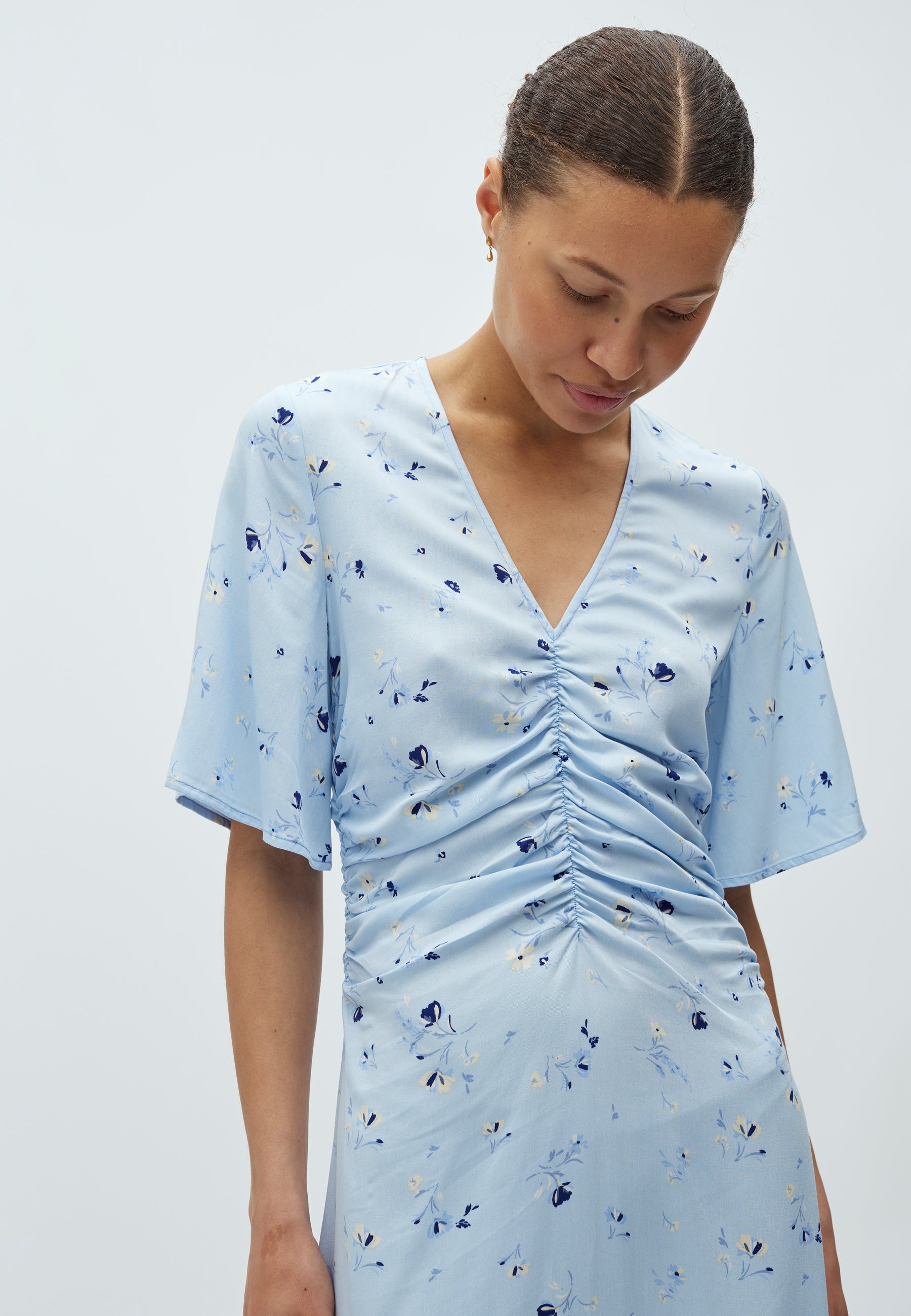 Ineya-M_Lupir Print Blue_Model_2