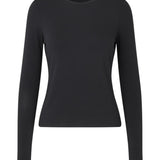 Christina-M_Black_Packshot_0